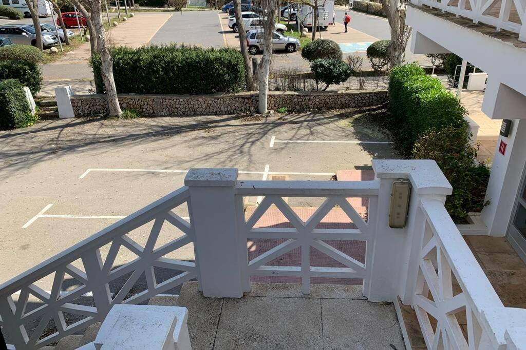 Apartamento En Playa Santo Tomas 1-5 Es Migjorn Gran Eksteriør billede