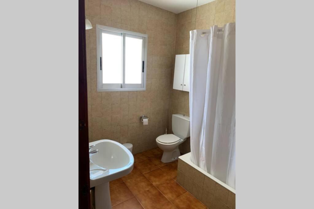 Apartamento En Playa Santo Tomas 1-5 Es Migjorn Gran Eksteriør billede