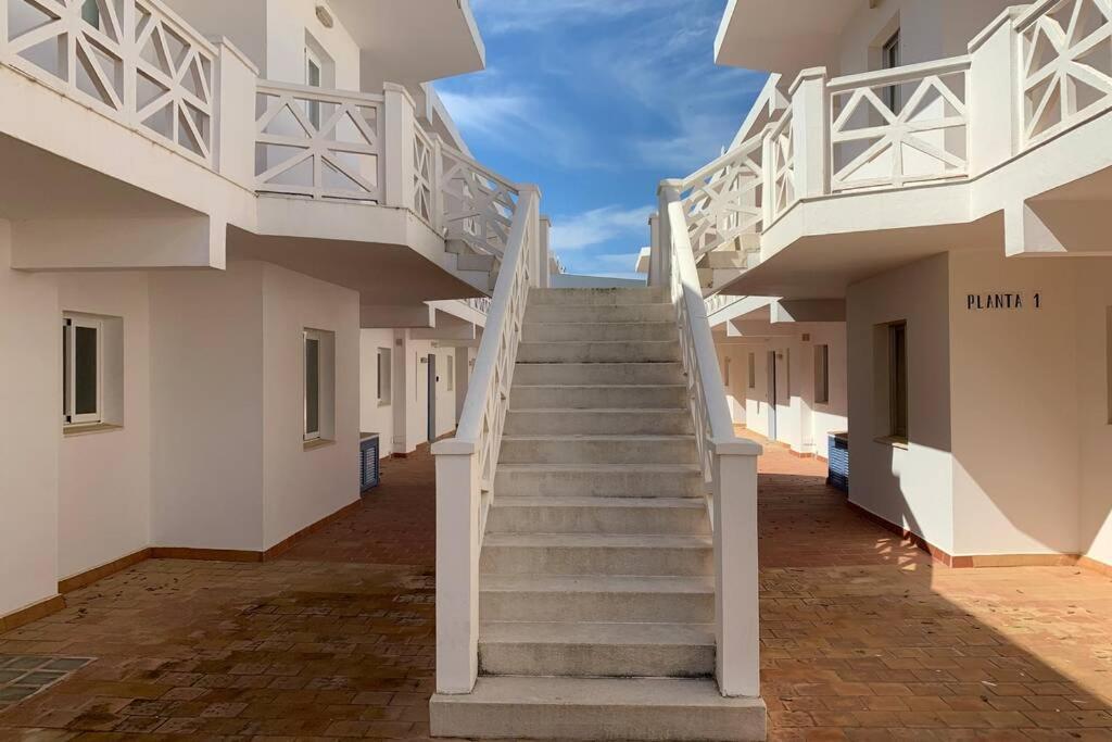 Apartamento En Playa Santo Tomas 1-5 Es Migjorn Gran Eksteriør billede