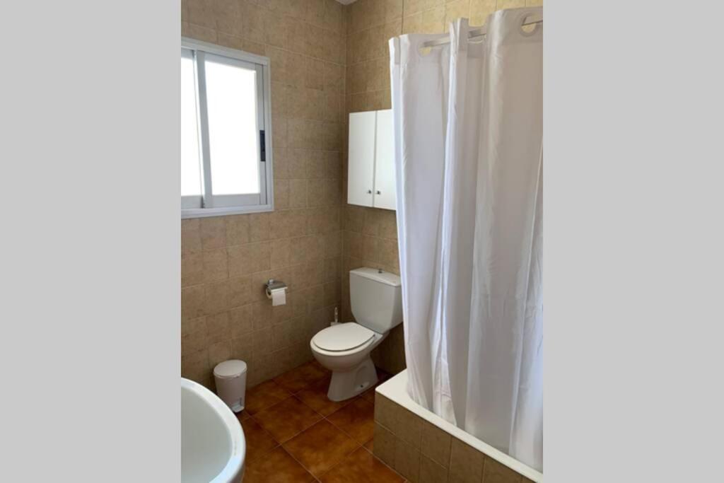Apartamento En Playa Santo Tomas 1-5 Es Migjorn Gran Eksteriør billede